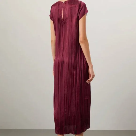 NWT Madewell Short-Sleeve Slip Midi Dress in Burgundy Plissé Size M - Picture 2 of 7